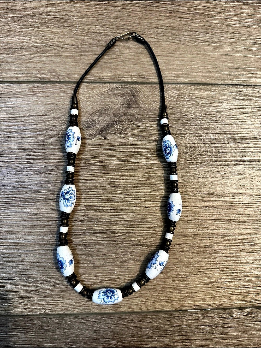 VTG Blue & White Floral Ceramic Porcelain Beaded Choker Necklace Boho